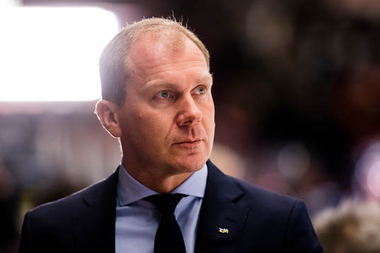 s tränare Johan Lindbom