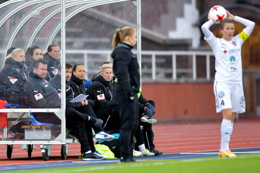 Rosengårds Lotta Schelin på bänken