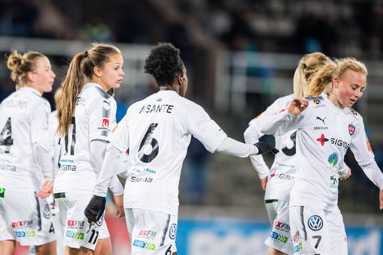 Rosengårds Emma Berglund, Lieke Martens, Anita Asante och