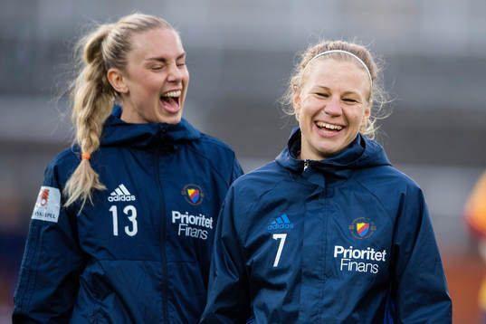 Djurgårdens Petronella Ekroth och Katrin Schmidt