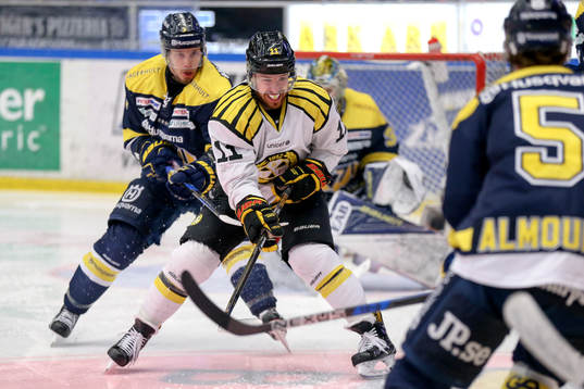 s Kristofer Berglund och Brynäs Kevin Clark