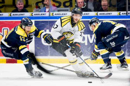 s Oscar Sundh och Simon Önerud (h)