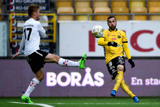 Örebros Johan Mårtensson och Elfsborgs Emir Bajrami