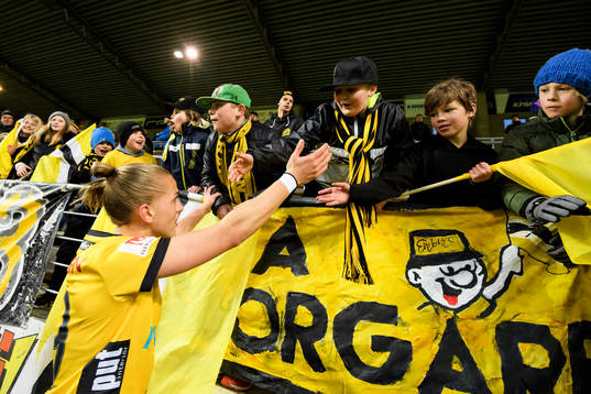 Elfsborgs Jesper Karlsson tackar unga <esupportrar