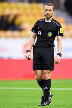 Domare Kristoffer Karlsson