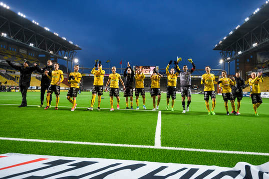 Elfsborgs spelare tackar publiken