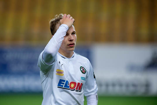 Örebros Sebastian Ring deppar