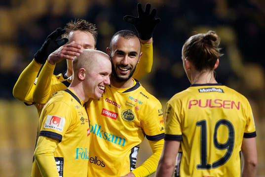 Elfsborgs Simon Lundevall jublar med Viktor Prodell, Issam
