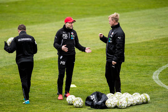 Tränare Per-Ola Ljung och assisterande tränare Jonas