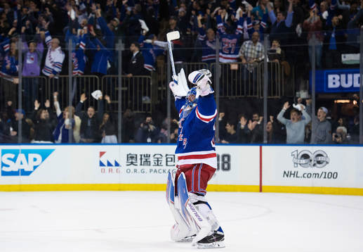 Rangers målvakt Henrik Lundqvist jublar