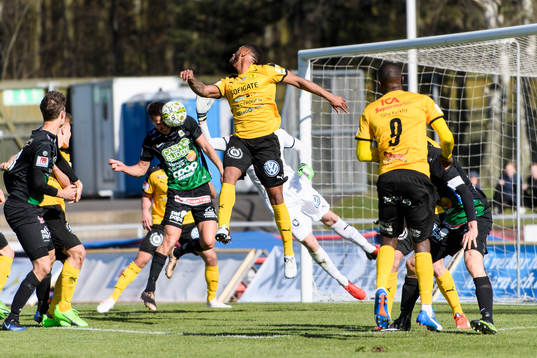 Varbergs Gabriel Altemark-Vanneryr medn en nick