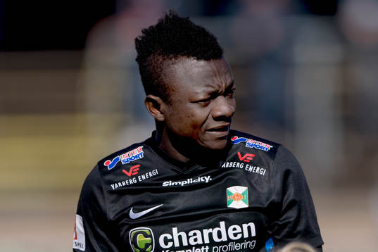Varbergs Thomas Boakye före fotbollsmatchen i Superettan