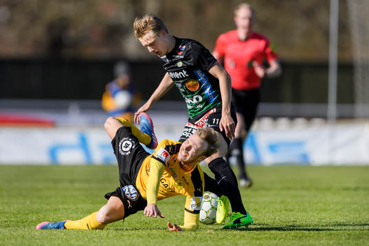 Varbergs Billy Nordström och Frejs Adam Gradén