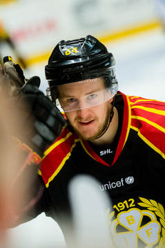 Brynäs Jonathan Pudas jublar