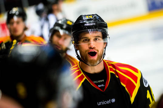 Brynäs Daniel Paille jublar