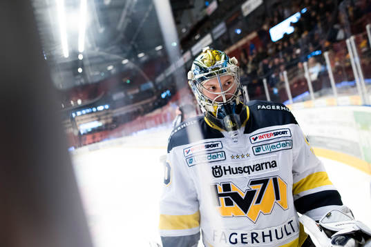 s målvakt Linus Söderström