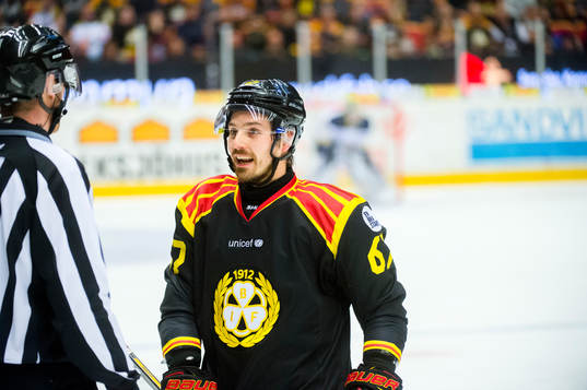 Brynäs Tomas Zaborsky blir utvisad