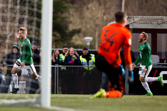 s målvakt Oscar Linnér deppar och Jönköpings Jesper