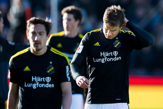 s Stefan Ishizaki och Eero Markkanen deppar