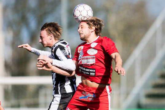 Landskronas Måns Ekvall och Assyriska Victor Söderström