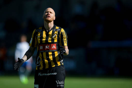 Häckens Alexander Farnerud deppar