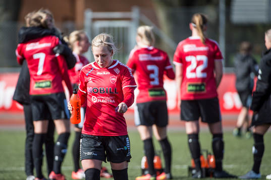 LB07s Mia Persson deppar