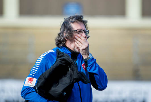LB07s tränare Sven Sjunnesson deppar