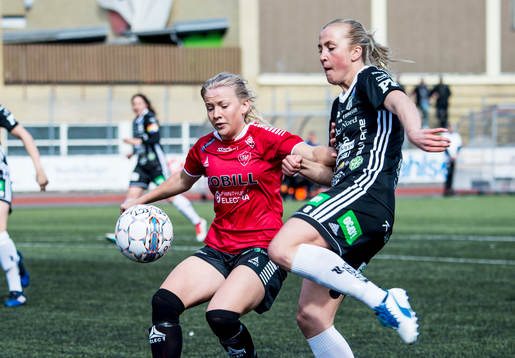 LB07s Alice Magnusson mot Piteås Julia Karlenäs