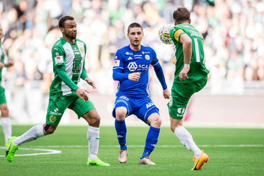Hammarbys Serge-Junior Martinsson Ngouali och Arnór