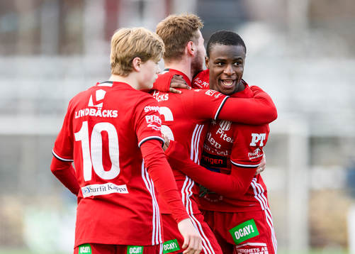 Piteås Moses Duckrell jublar