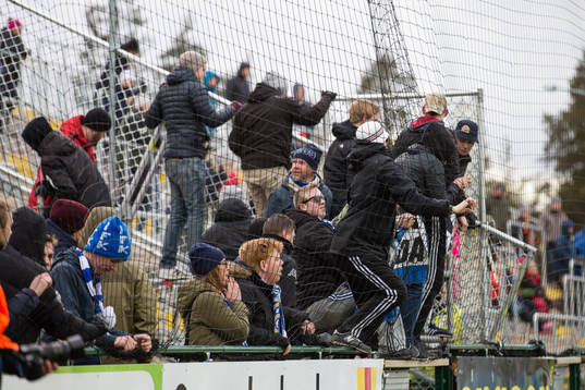 IFK Göteborgs supportrar jublar