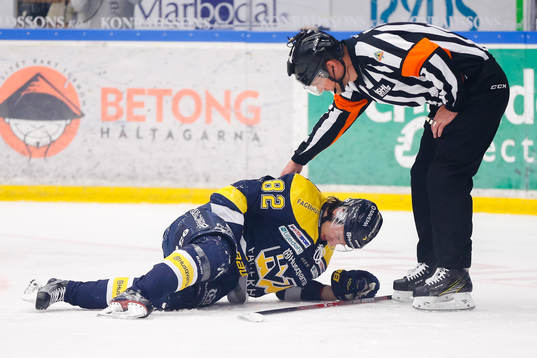 s Kevin Stenlund har ont