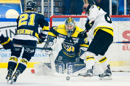 s målvakt Linus Söderström