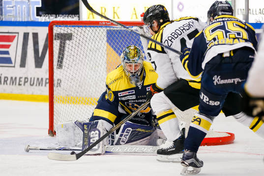s målvakt Linus Söderström