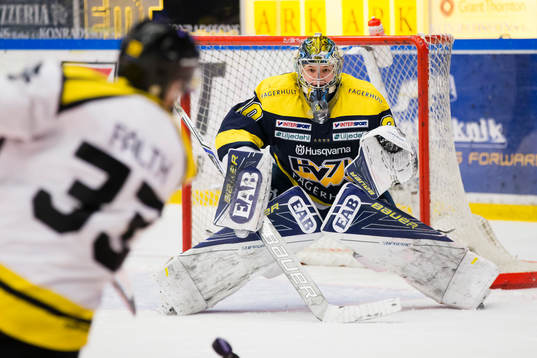 s målvakt Linus Söderström