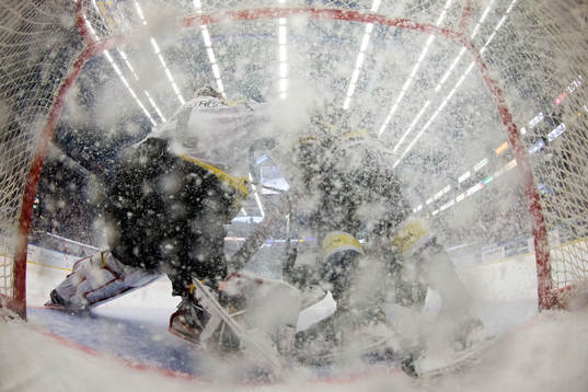 s Mattias Tedenby som åker in i målet