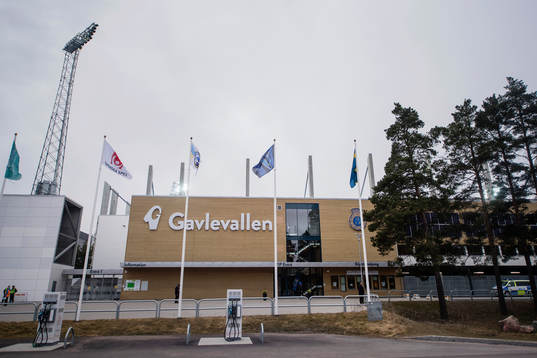 Gavelvallen med Siriusflaggor
