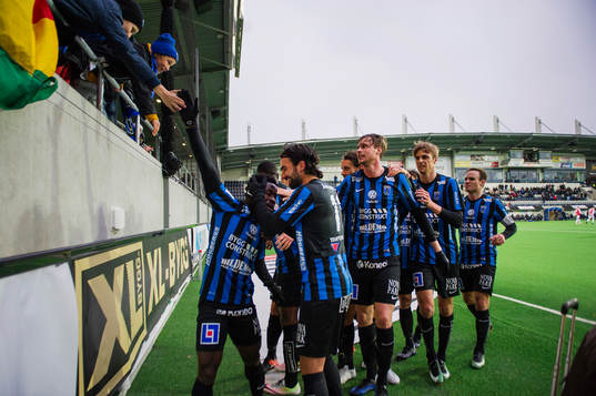 Sirius spelare jublar