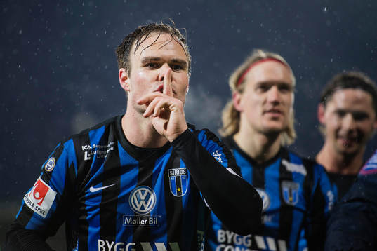 Sirius Niklas Busch Thor jublar