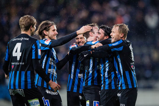 Sirius spelare jublar