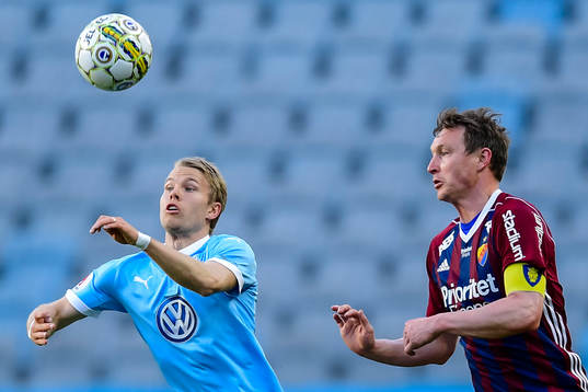 Malmö FFs Oscar Lewicki och Djurgårdens Kim Källström