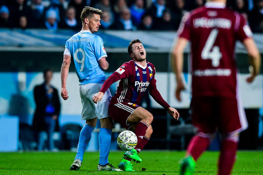 Malmö FFs Markus Rosenberg och Djurgårdens Kerim Mrabti