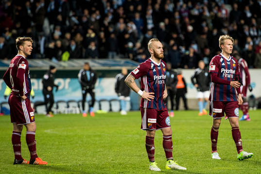 Djurgårdens Magnus Eriksson (m) deppar