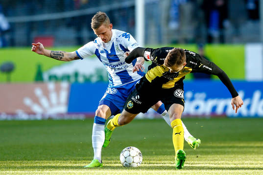 IFK Göteborgs Sören Rieks och Hammarbys Dusan Jajic