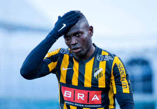 Häckens Alhassan Kamara deppar
