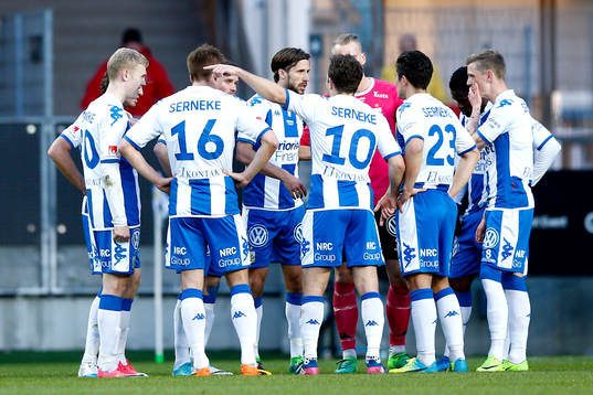 IFK Göteborgs Mattias Bjärsmyr och Tobias Hysen pratar
