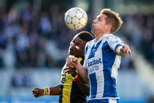 Hammarbys Joseph Aidoo och IFK Göteborgs Mikael Boman