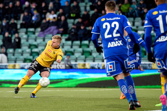 Elfsborgs Per Frick gör 0-1