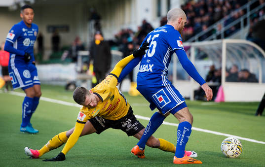 Elfsborgs Adam Lundqvist  och Sundsvalls Marcus Danielson