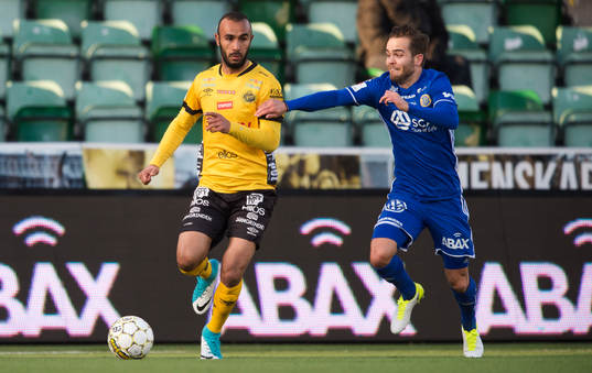 Elfsborgs Issam Jebali och Sundsvalls Kristinn Steindorsson